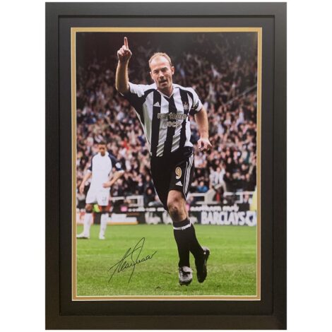 173288-Newcastle-United-FC-Shearer-Signed-Framed-Print